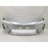 бампер Toyota Corolla E180 5211902F30