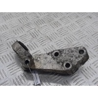 Кронштейн двигателя Land Rover Freelander (1997-2006) 2002 KKU106350