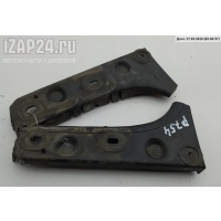 Кронштейн бампера переднего R Audi A6 C5 (1997-2005) 2000 4B0807284B