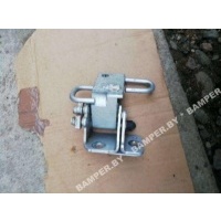 Петля двери Volkswagen Passat B7 2012 3C8831412B