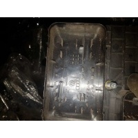 Блок предохранителей Volkswagen Golf 5 2006 1K0937124K