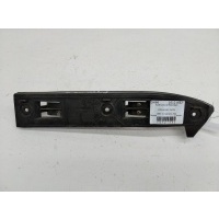 Крепление бампера Правая Перед. Volkswagen Golf-4 1997 1J0807184A