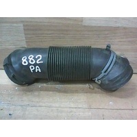Патрубок воздушного фильтра Volkswagen Touran - 1 поколение (2003-2007) 2004 1K0129684L