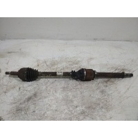 Полуось передняя правая (приводной вал, ШРУС) Renault Scenic 2 поколение (2003-2006) 2003 8200472158