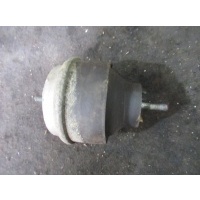 Подушка крепления двигателя Audi A6 1998 8d0199379s