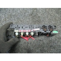 Блок предохранителей Volkswagen Golf 1999 8l0941822