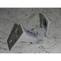 Петля двери передней правой нижняя Skoda A4 B8 8K0831402B