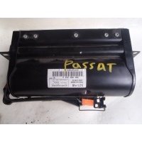 Подушка безопасности в торпеду Volkswagen Passat B5 3B0880204A