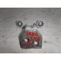 Петля двери задней правой нижняя Renault Sandero 1 804209726R
