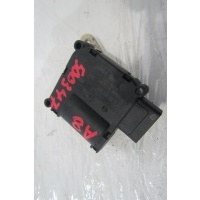 Моторчик заслонки печки Volkswagen Touareg 1 7L 2002-2010 4F0820511B