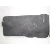 Накладка моторного отсека Volkswagen Passat B4 028103935K