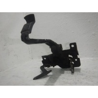 Крюк замка капота Audi A4 B6 8E0823480B