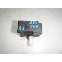 Моторчик заслонки печки Audi A8 D2 4D 1994-2002 4D0820511A