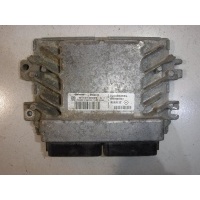 Блок управления двигателем Renault Sandero 1 8200856659