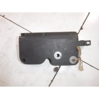 Доводчик двери багажника Volkswagen Transporter T5 7L0827511B