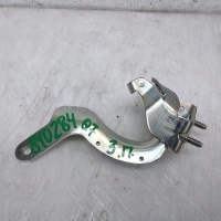 Петля двери багажника правая Audi Q7 4L 2005-2015 4L0827300C
