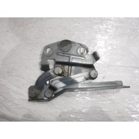 Петля капота правая Volkswagen Passat B6 3C0823302E