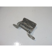 Петля двери задней правой верхняя Nissan Dualis J10 2006-2013 82400AV630