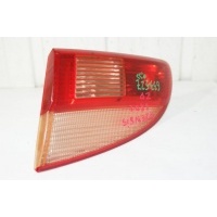 Фонарь задний правый внутренний Toyota Avensis 1 T220 8158005080