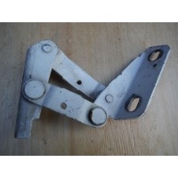 Петля капота правая Mercedes Sprinter W901 W902 W903 W904 A9017500451