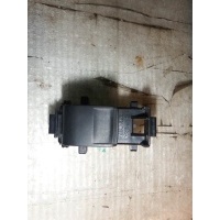 Кнопка стеклоподъемника Toyota Camry XV40 2006-2011 8481052030