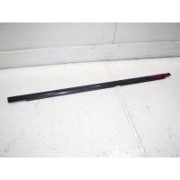 Молдинг двери задней правой Mercedes W205 C A2057303601
