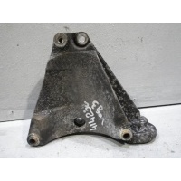 Кронштейн компрессора кондиционера Land Rover Discovery 3 2004-2009 YLU500250
