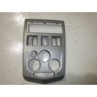 Накладка консоли Renault Logan 1 LS 2004-2016 6001550906