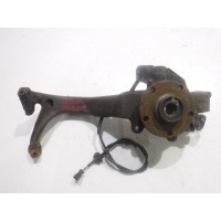 Кулак передний правый Audi A4 B5 8D0407258M