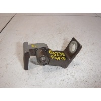 Петля двери задней правой верхняя Seat Toledo 4 NH 8K0831402P