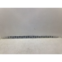 Накладка левой подножки Mercedes X166 GL 2012-2016 A1666900575