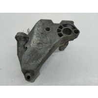 Кронштейн двигателя опорный Volkswagen Bora 2000 038199207AG