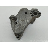 Кронштейн двигателя опорный Skoda Octavia 2001 038199207N