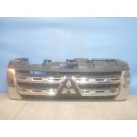 Решетка радиатора Mitsubishi Pajero 4 2006-нв 7450A283