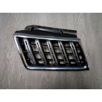 Решетка радиатора левая Mitsubishi Pajero Sport 2 2008-2015 7450A569