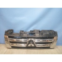 Решетка радиатора Mitsubishi Pajero 4 2006-нв 7450A283