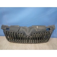 Решетка радиатора Skoda Fabia 2 5J 2007-2014 5J0853668C 9b9