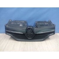 Решетка радиатора Renault Logan 2 2014-нв 623105727R