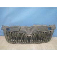 Решетка радиатора Skoda Fabia 2 5J 2007-2014 5J0853668C 9b9