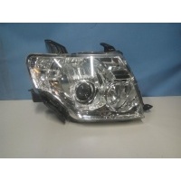 Фара правая Mitsubishi Pajero 4 2006-нв 8301C812