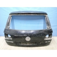Дверь багажника Volkswagen Touareg 2 2010-2018 7P6827025