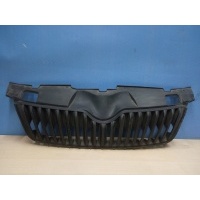 Решетка радиатора Skoda Fabia 2 5J 2007-2014 5J0853668C 9b9