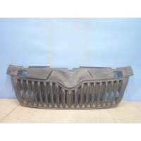 Решетка радиатора Skoda Fabia 2 5J 2007-2014 5J0853668C 9b9