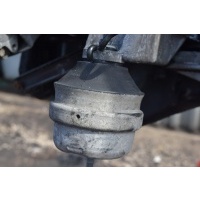 Подушка крепления двигателя Volkswagen PASSAT B5 1998 8D0199379G
