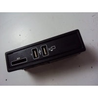 Гнездо usb - порт , sd мерседес c - class w205 2.0 cgi