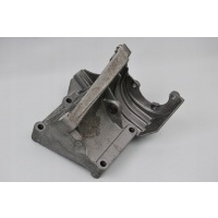 Лапа компрессора кондиционера audi 100 a6 077260885c