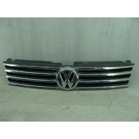 Решетка радиатора Volkswagen Touareg II Рест. (2014-2018) 7P6853651L ZLL