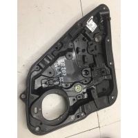 Стеклоподъемник электрический задний левый Mercedes-Benz GLA-class X156 2013- A1567330114