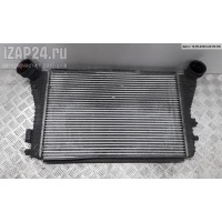 Радиатор интеркулера Volkswagen Touran 2005 1K0145803S
