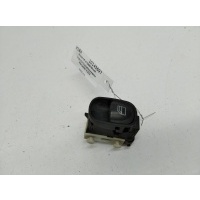 Кнопка управления стеклоподъемниками Перед. Mercedes W203 2003 A2038200210